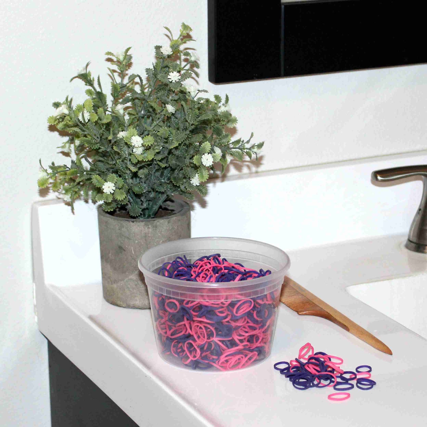 Amelia Beauty | 1/2in, Purple and Fuchsia Mix, Elastic Rubber Band Pony Tail Holders | Made in USA, Ideal for Ponytails, Braids, Twists, Dreadlocks, Styling Accessories for Women, Men and Girls | 1000 Pack