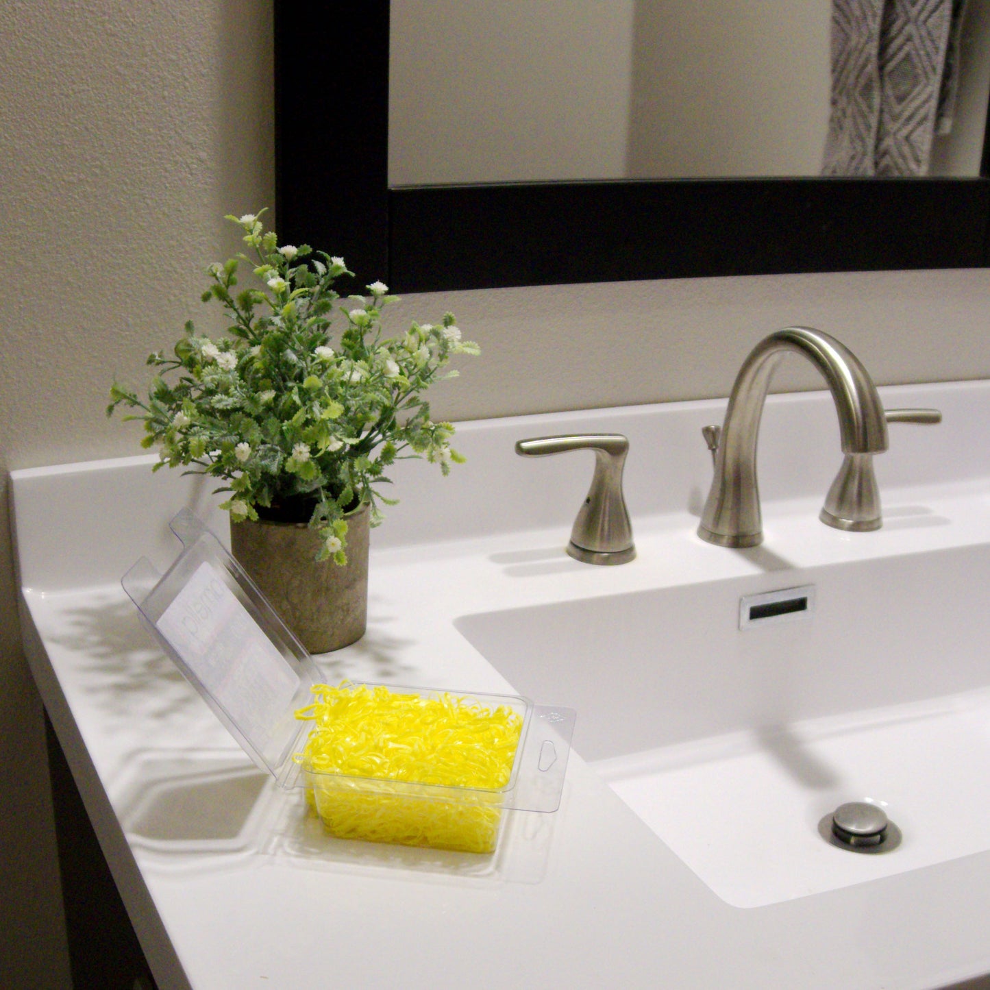 Amelia Beauty | 1/2in, Yellow, Tangle Free Elastic Pony Tail Holders | Made in USA, Ideal for Ponytails, Braids, Twists. For Women, Girls. Pain Free, Snag Free, Easy Off | 1000 Pack