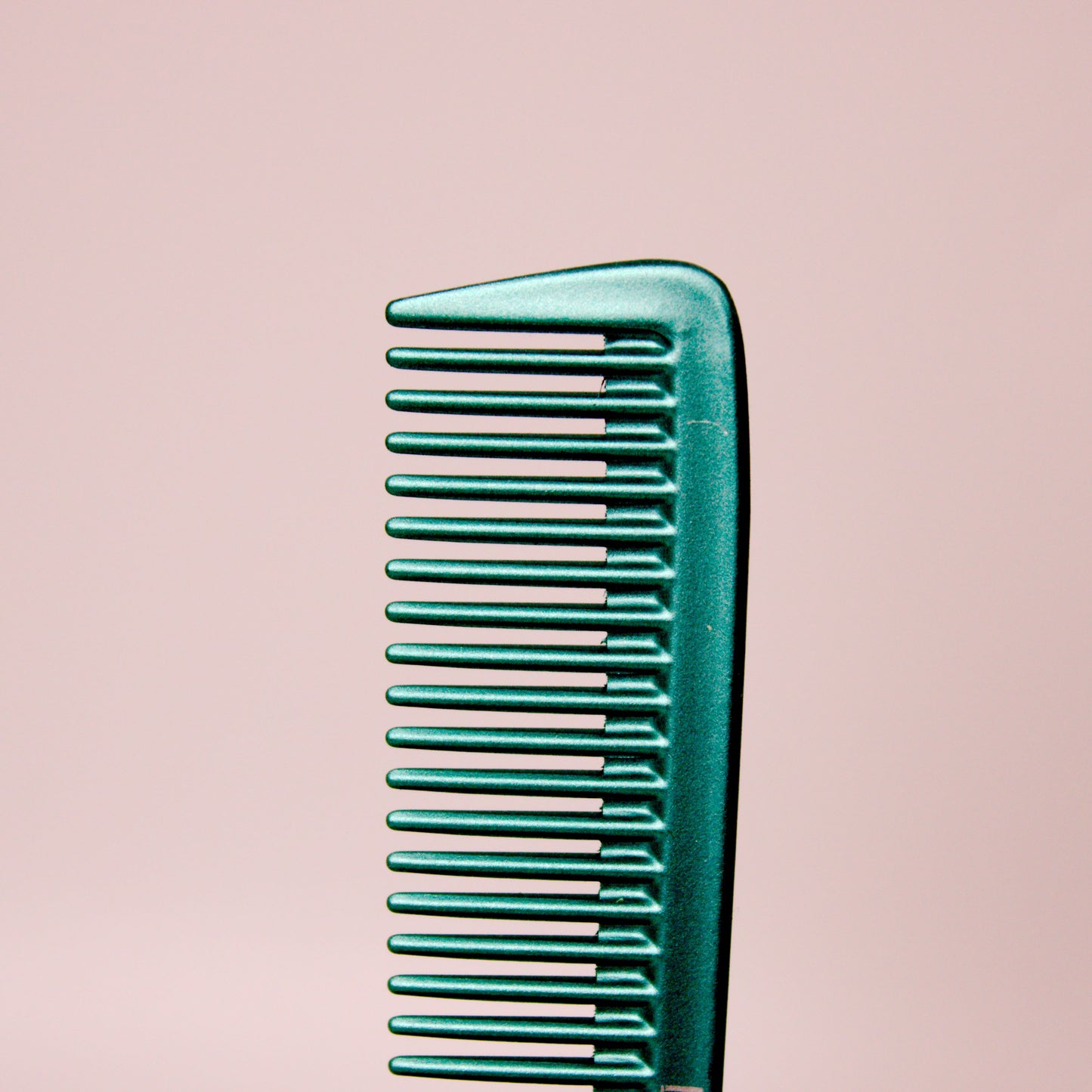 Pegasus MICOLOR 615, 7in Hard Rubber Clipper Comb, Handmade, Seamless, Smooth Edges, Anti Static, Heat and Chemically Resistant, Portable Pocket Purse Dresser Comb | Peines de goma dura - Green