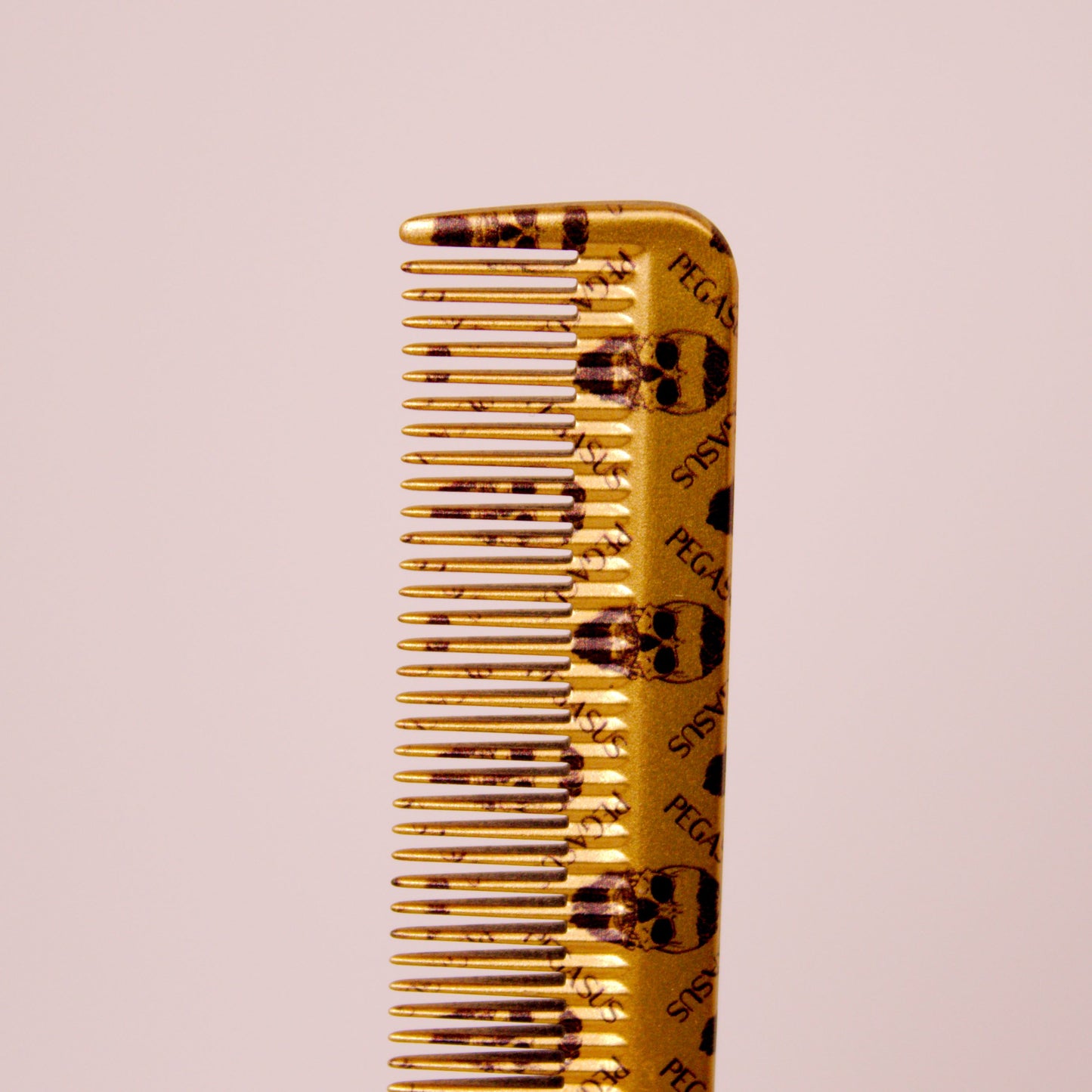 Pegasus Skulleto 210, 8in Hard Rubber  Cutting Comb, Handmade, Seamless, Smooth Edges, Anti Static, Heat and Chemically Resistant, Wet Hair, Everyday Grooming Comb | Peines de goma dura - Gold