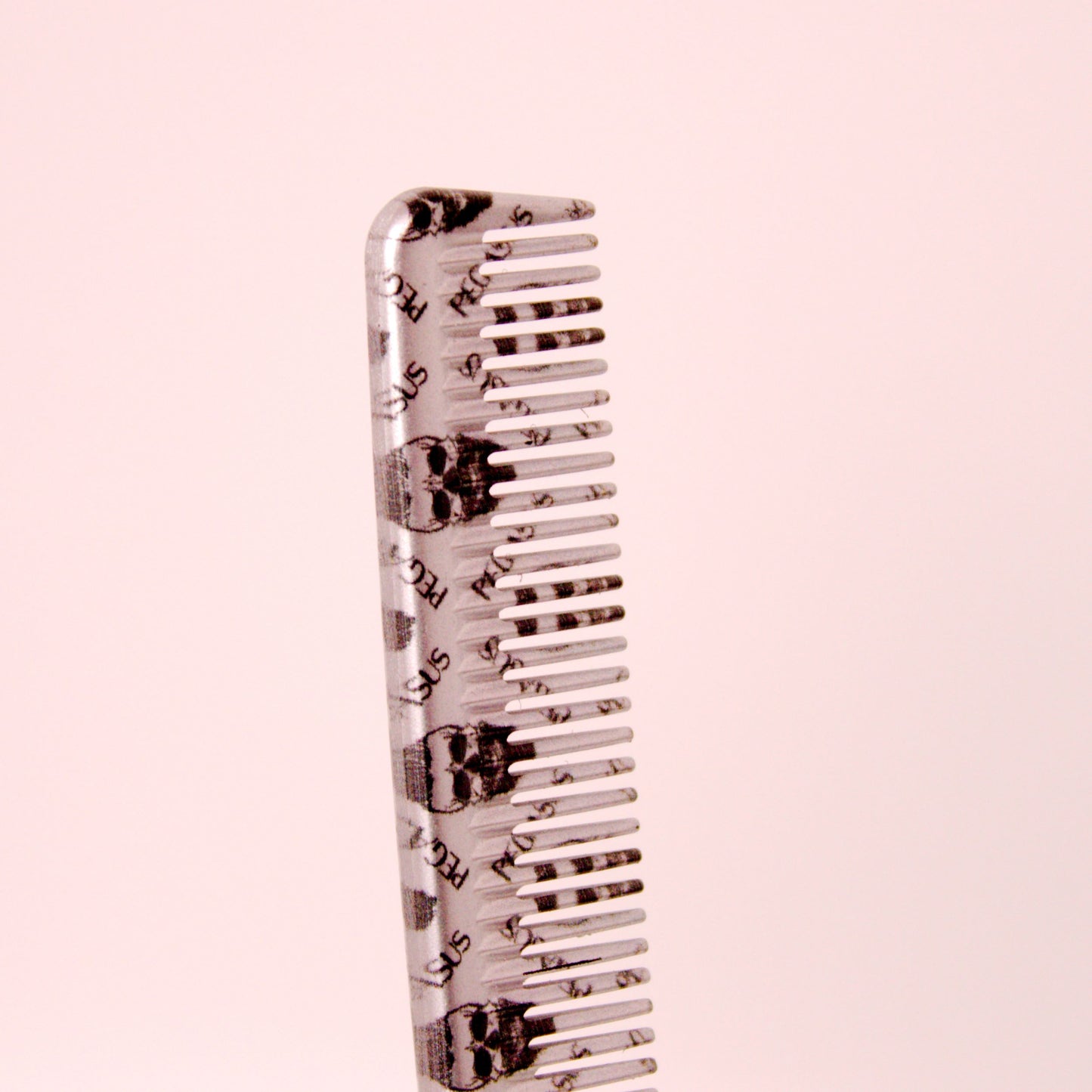 Pegasus Skulleto 201, 7in Hard Rubber Hair Detangling/Trimmer Comb, Handmade, Seamless, Smooth Edges, Anti Static, Heat and Chemically Resistant, Wet Hair, Everyday Grooming Comb | Peines de goma dura - Silver